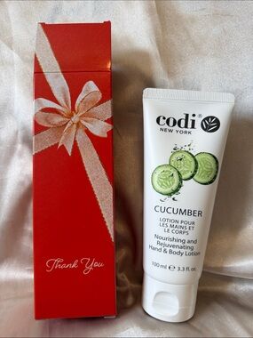 NIB Codi New York Cucumber Nourishing Hand & Body Lotion - White/Green